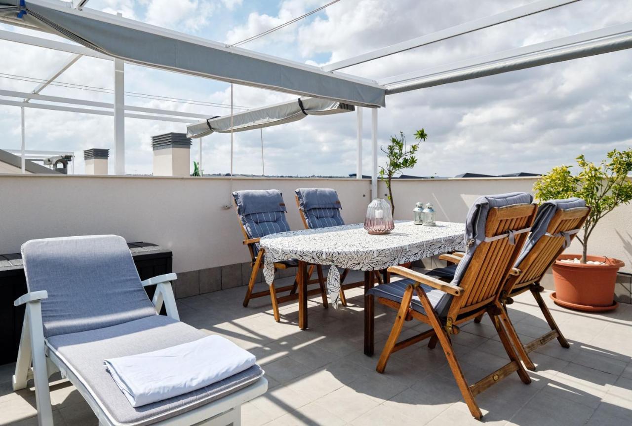 Villa Amalia Eco Torrevieja Szoba fotó